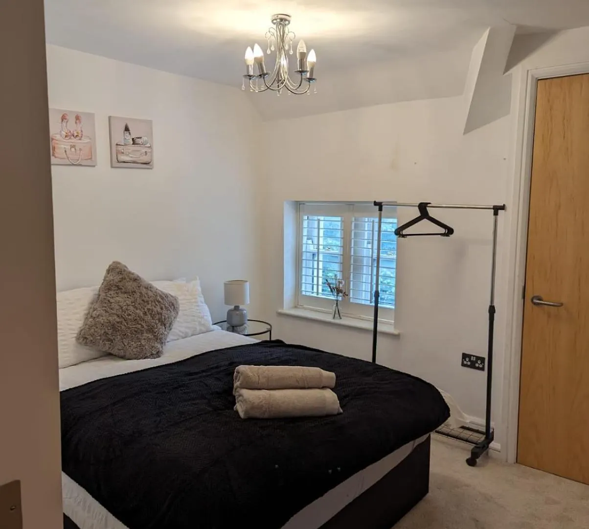 2-Bed Apartment Heart Of Cardiff